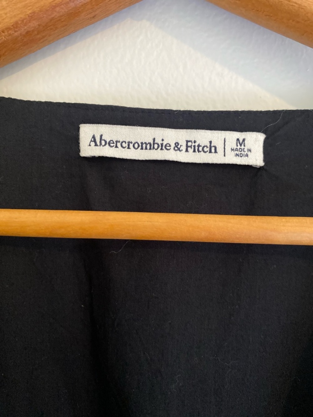 Abercrombie Black Ruffle Sleeve Mini Dress - Picture 4 of 4